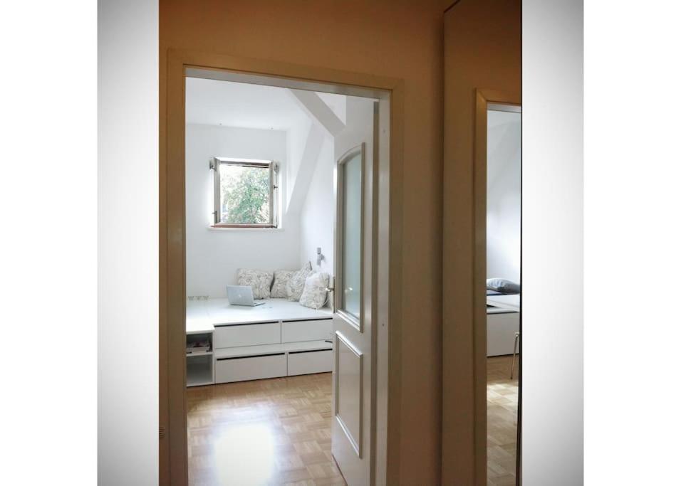 The Cute, Sunny Apartment In The Center +P Ljubljana Exterior photo